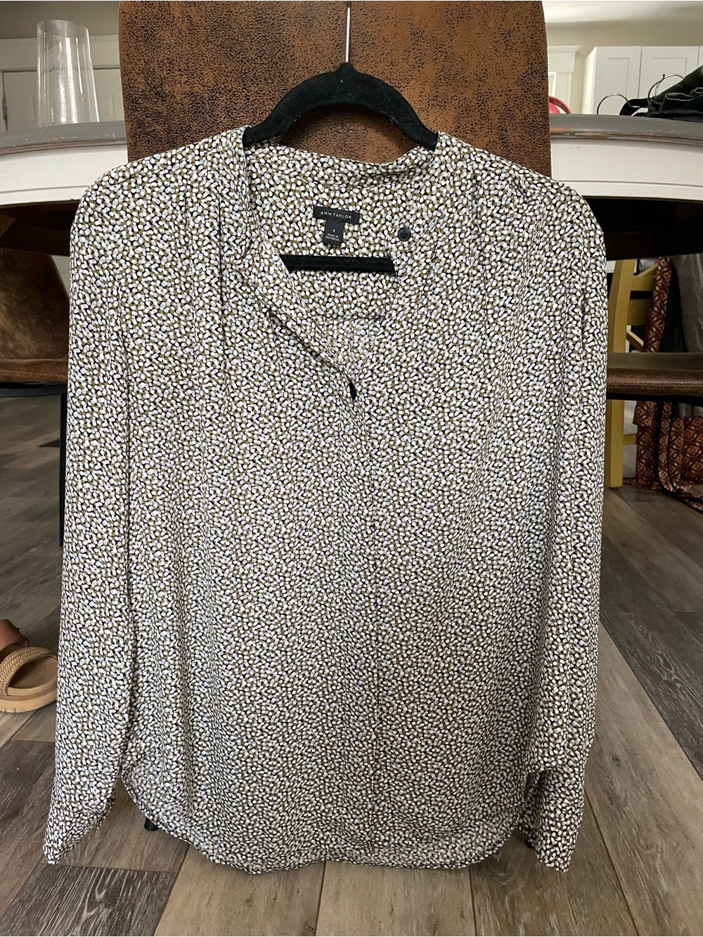 Ann Taylor Black and White Printed Button-Front Blouse